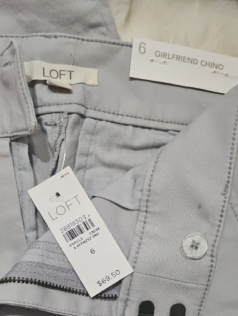 NWT LOFT Light Gray Eyelet Scallop Hem Girlfriend Chinos - Picture 4 of 6